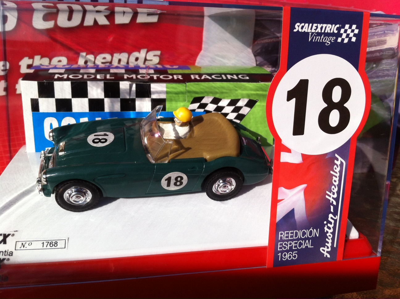 austin healey 3000 rouge scalextric réf c74
